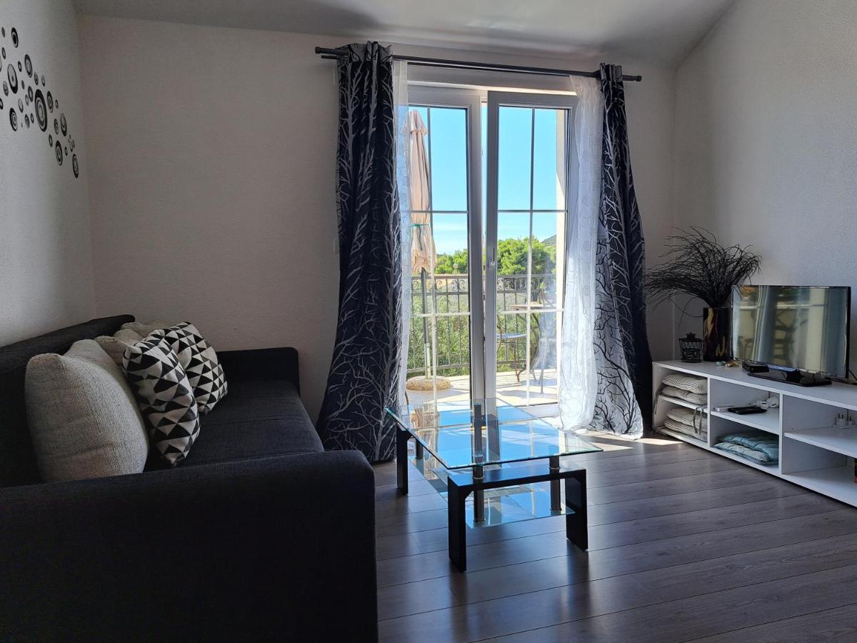 Apartment Oaza Mira Tribalj المظهر الخارجي الصورة