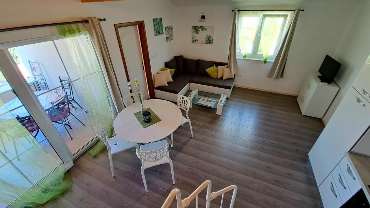 Apartment Oaza Mira Tribalj المظهر الخارجي الصورة