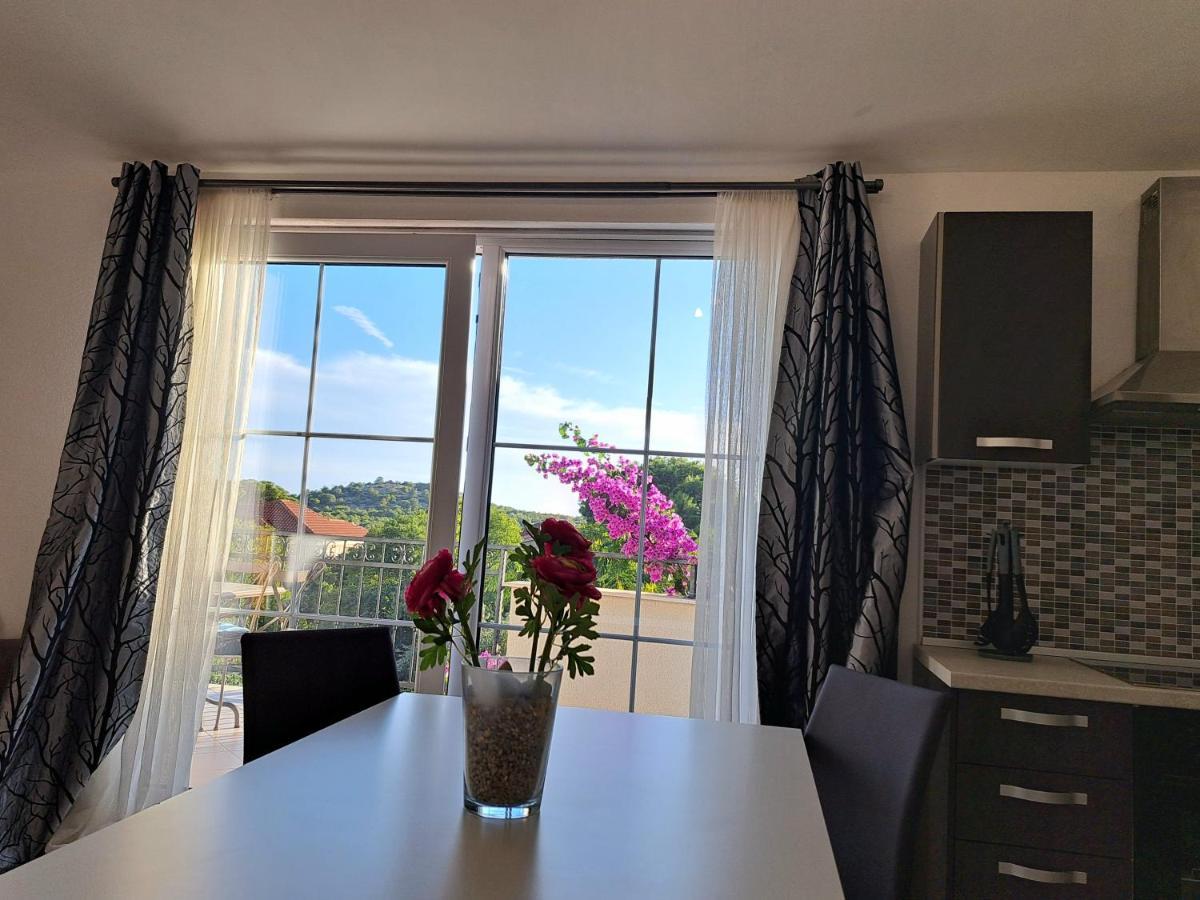 Apartment Oaza Mira Tribalj المظهر الخارجي الصورة