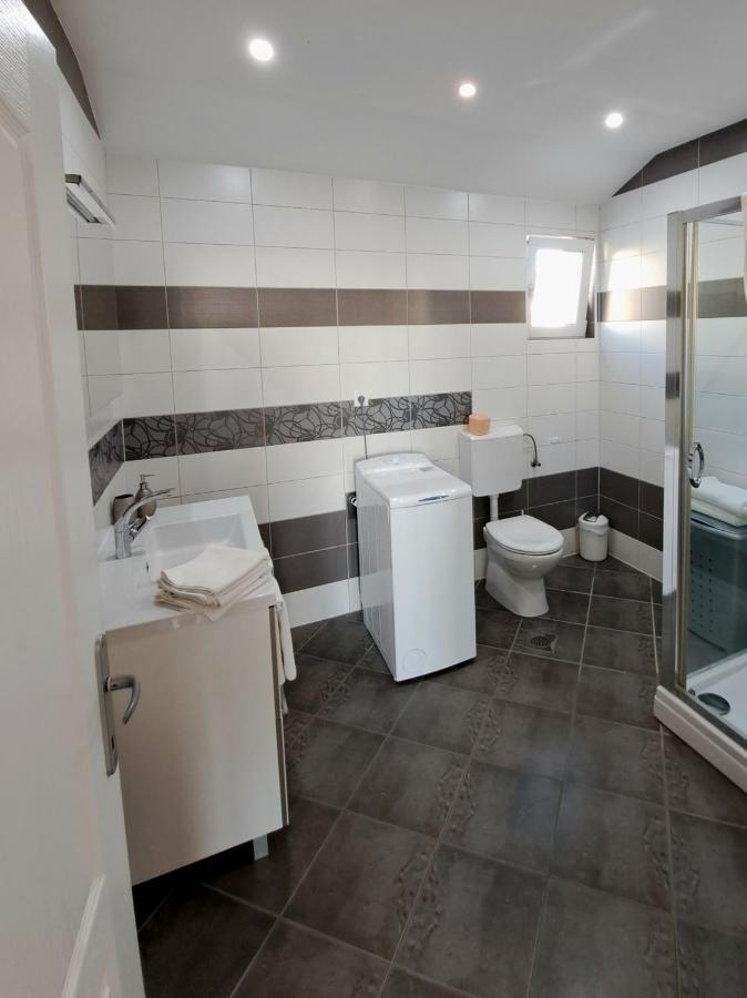 Apartment Oaza Mira Tribalj المظهر الخارجي الصورة