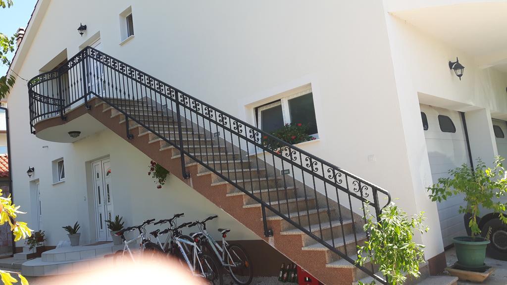 Apartment Oaza Mira Tribalj المظهر الخارجي الصورة